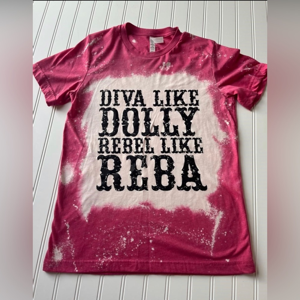 Diva like Dolly, Rebel like Reba
